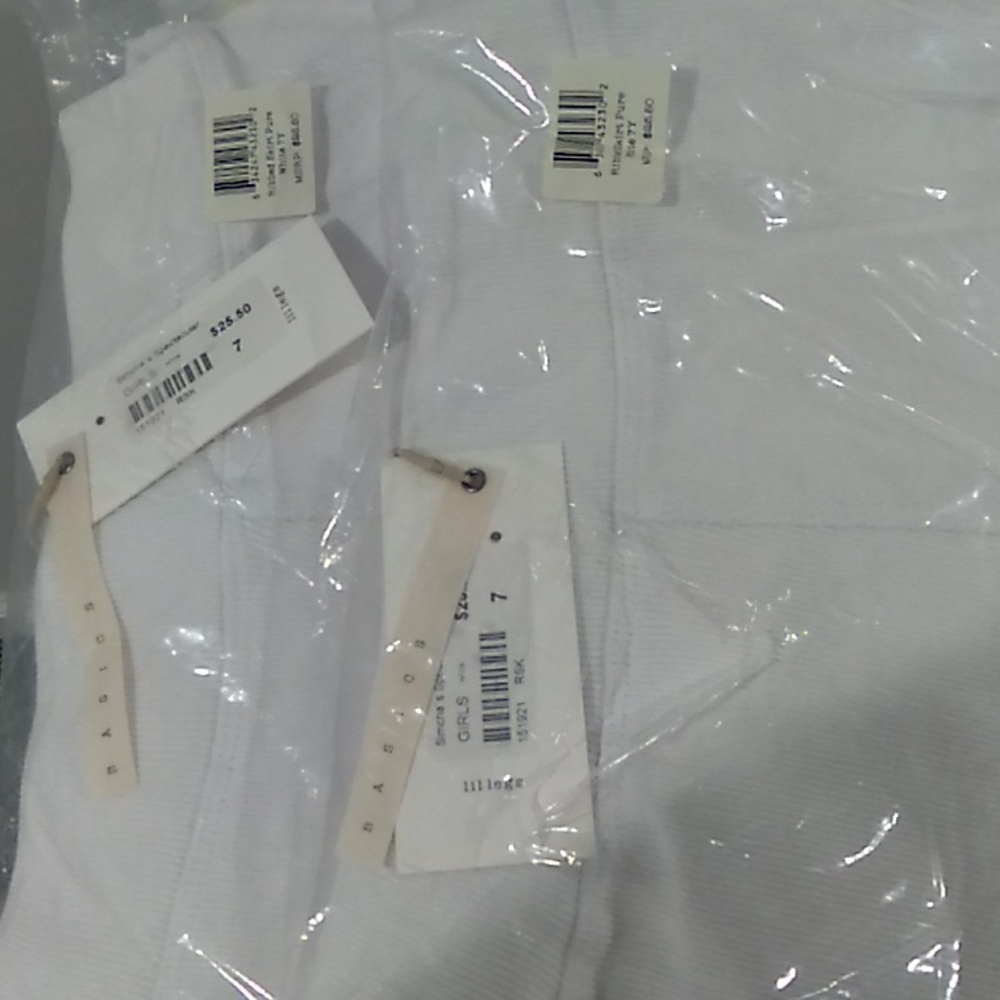 Bundle of 2 NWT lil legs white ribbed size 7 girls skirts